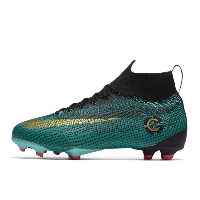 chaussure de foot cr7
