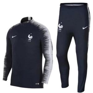 jogging nike argent